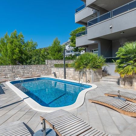 Villa Em Makarska Exterior photo