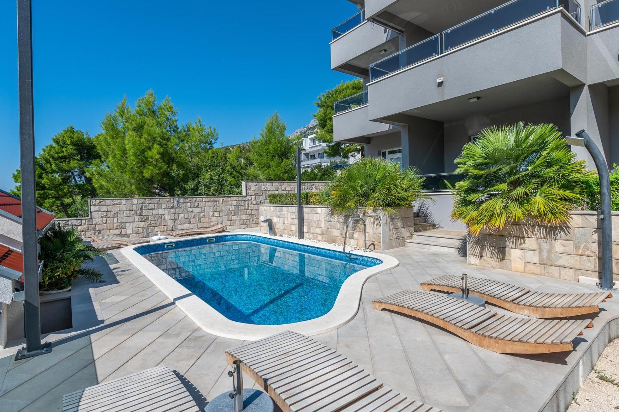Villa Em Makarska Exterior photo