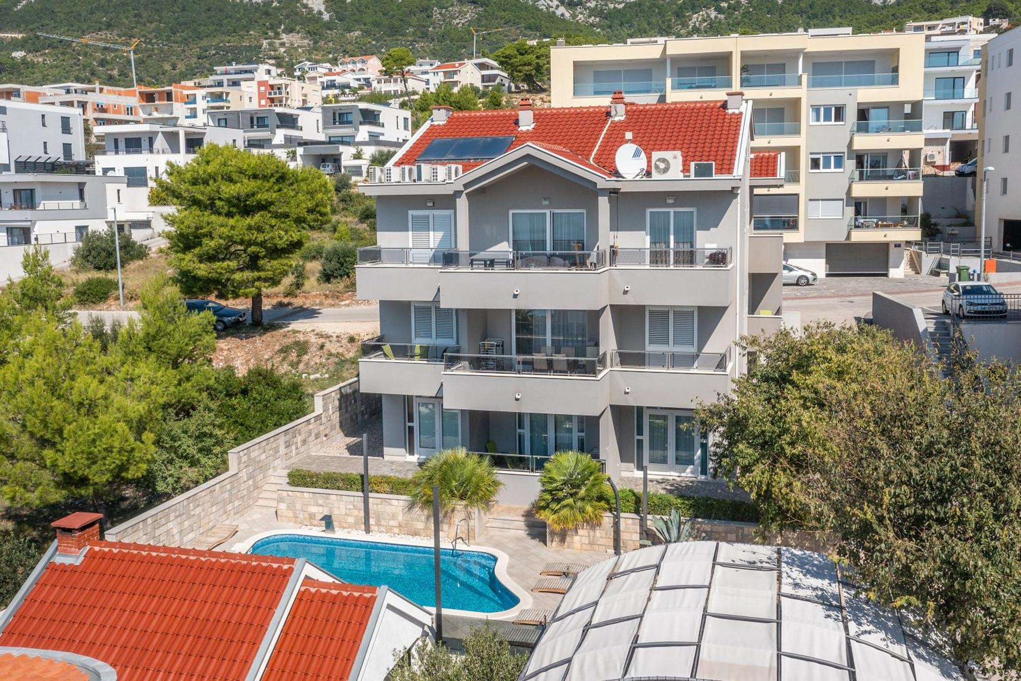 Villa Em Makarska Exterior photo