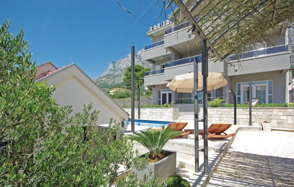 Villa Em Makarska Exterior photo